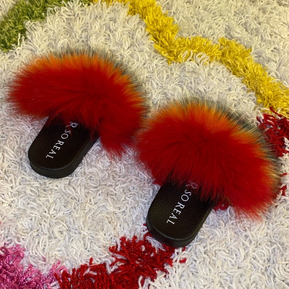 Real fur rainbow slides sandal size 8c. breathable. Spring Summer Fall essential - Picture 3 of 3